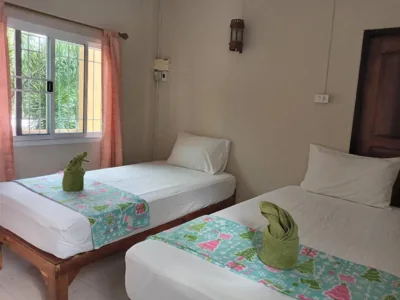 Standard Twin Room — Sarin Guesthouse สาริน